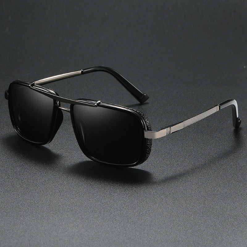 Vintage-Inspired ELLIOT Sunglasses
